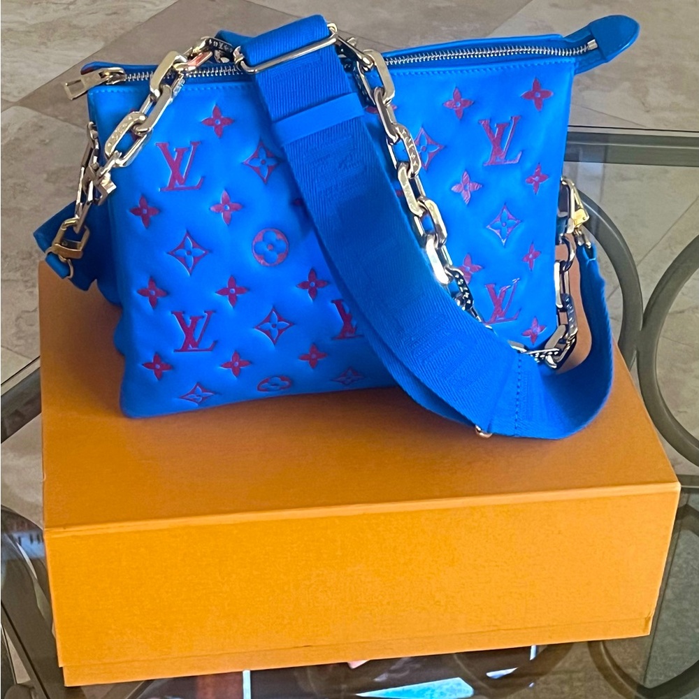 Louis Vuitton coussin PM